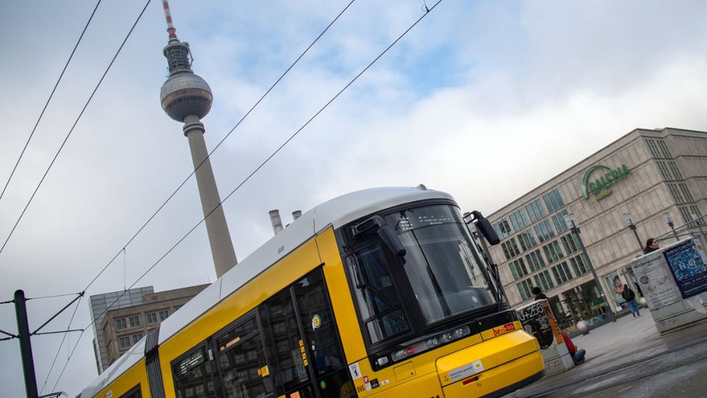 Equal Pay Day in Berlin: Darum fahren Frauen günstiger mit Bus und Bahn
