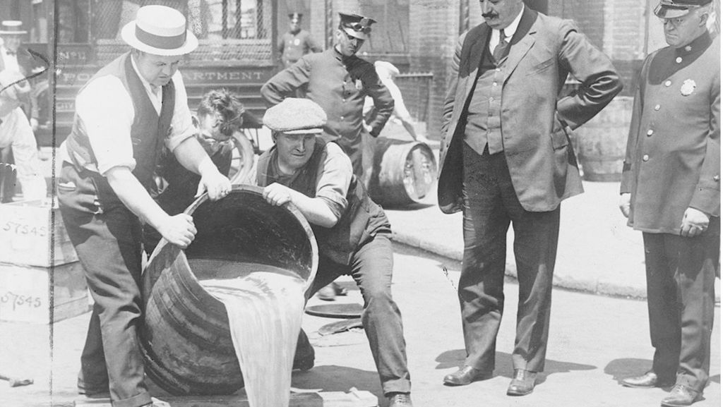 Vor 100 Jahren –  Alkoholverbot in den USA: Prohibition – Amerikas  große Trockenzeit