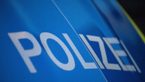 Nach Streit auf Parkplatz in Bietigheim-Bissingen: 48-Jähriger schlägt auf Auto ein