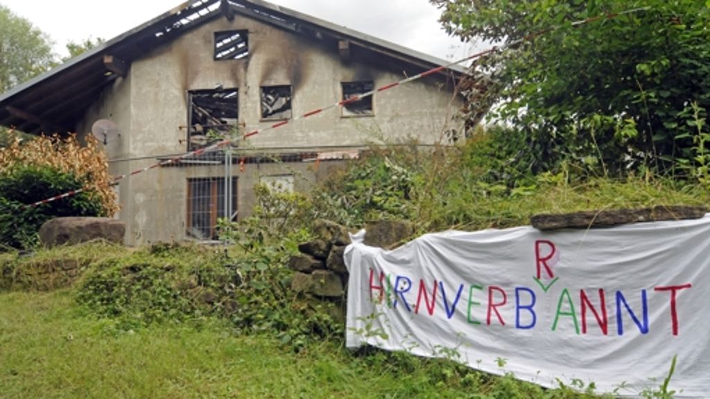 Brand in geplantem Flüchtlingsheim in Remchingen: Polizei sucht nach Brandbeschleunigern