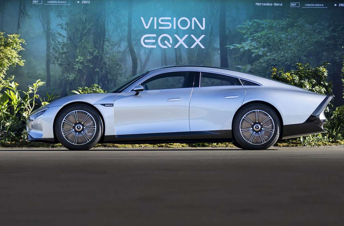 Der Mercedes-Benz Vision EQXX vor der Testfahrt in Immendingen