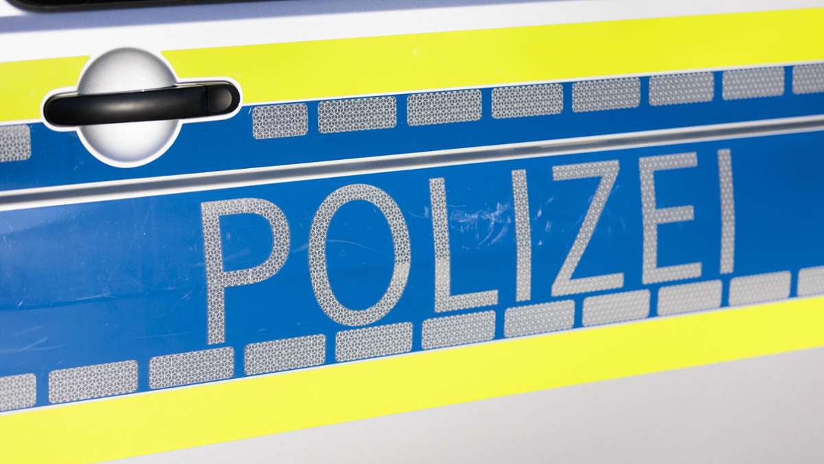  Beim Versuch Kokain und Crystal Meth über die deutsch-niederländische Grenze zu schmuggeln ist ein 23-Jähriger aufgeflogen. Die Polizei fand die Drogen im Wert von 21 000 Euro in der Unterhose des jungen Mannes. 