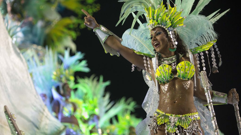 Brasilien: Heißer Samba und schrille Kostüme beim Karneval in Rio