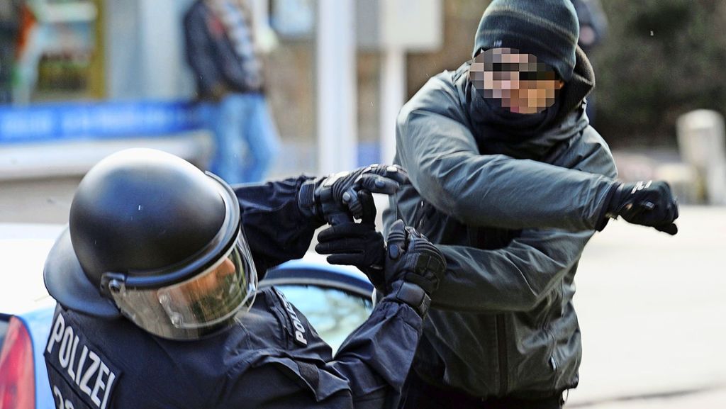 Kreis Esslingen: Jeder dritte Polizist wird  Opfer von Gewalt
