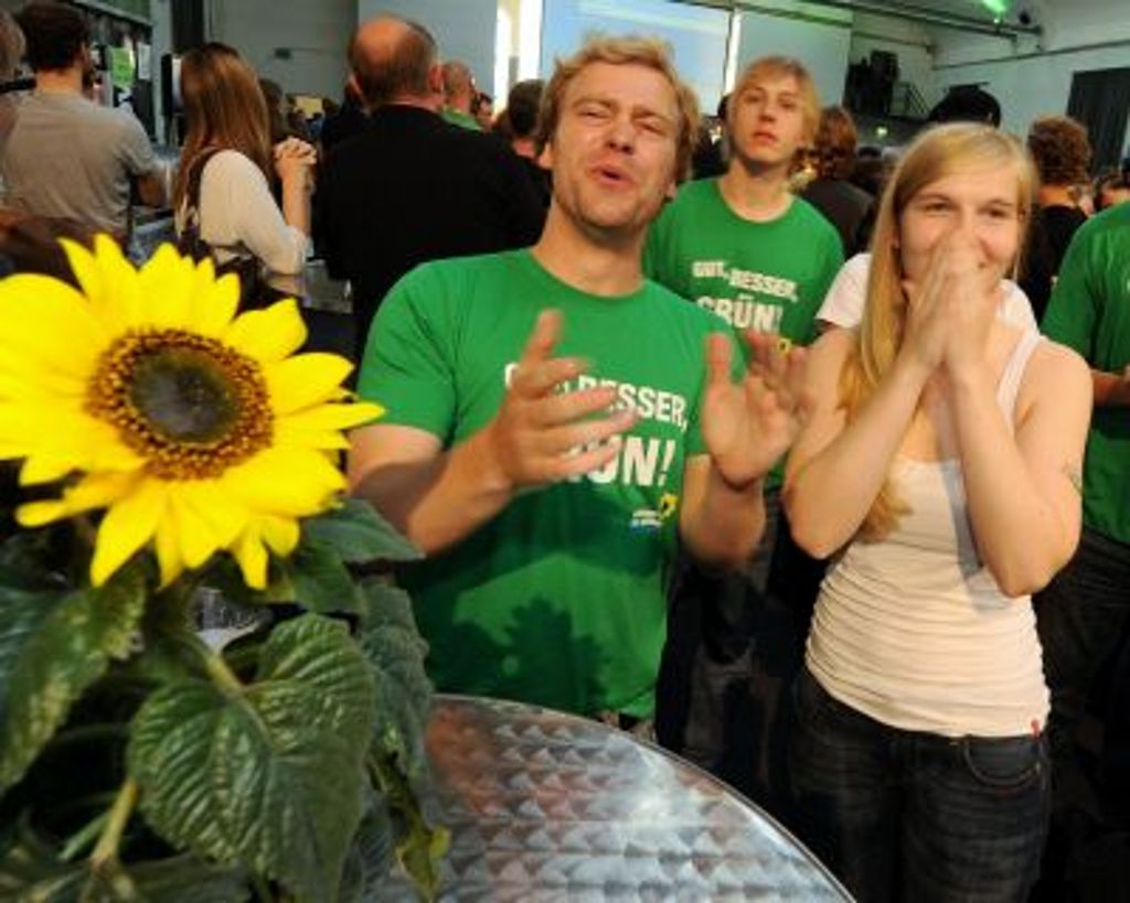 27. September 2009: Bei der Bundestagswahl erzielen die Grünen mit 10,7 Prozent ihr bestes Ergebnis bei einer Bundestagswahl, bleiben aber kleinste Oppositionsfraktion.