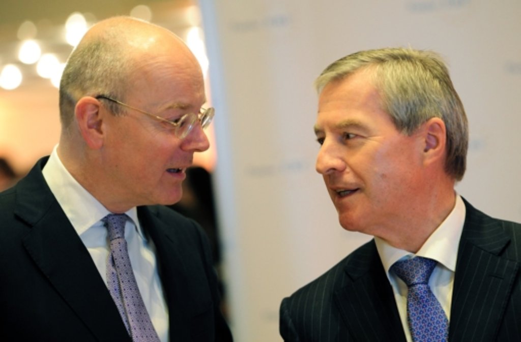 Platz 8: Commerzbank-Vorstand Martin Blessing (links, mit dem Co-Vorsitzenden der Deutschen Bank, Jürgen Fitschen) (2012: 9)