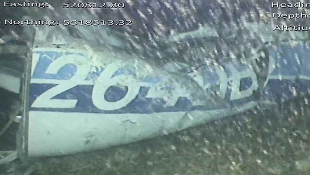Vermisster Fußballer Emiliano Sala: Ermittler entdecken Leiche in Flugzeug-Wrack