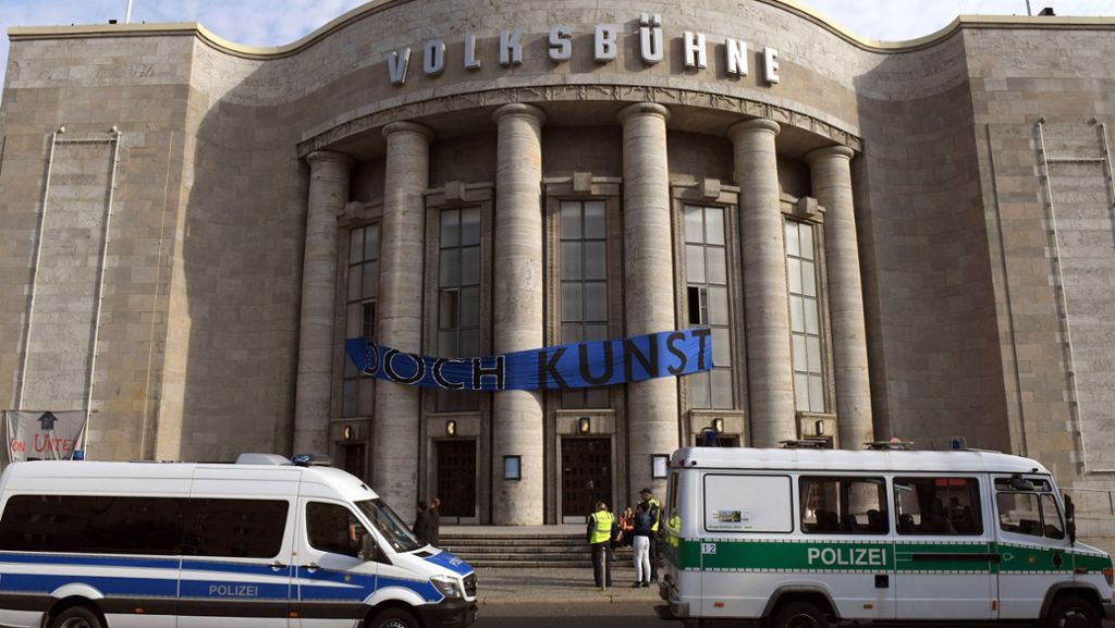 Intendant Dercon verlässt die Berliner Volksbühne: Wer nach Chris Dercon gehen muss, ist offen