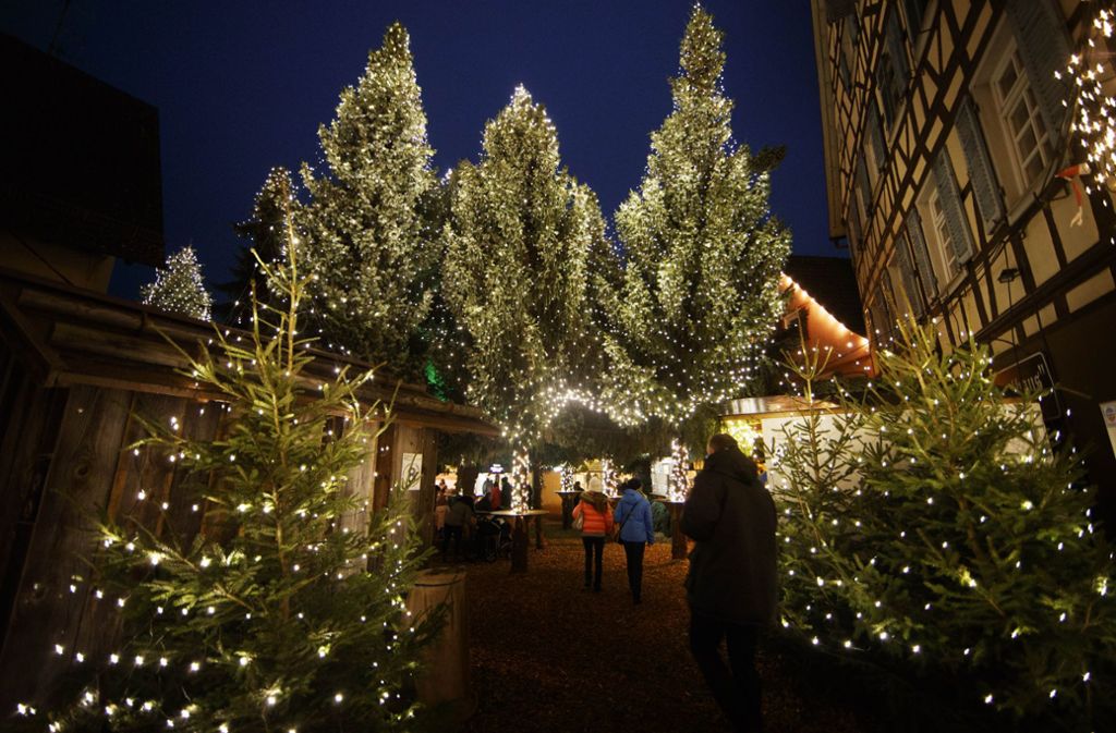 Der romantische Weihnachtsmarkt in Rudersberg lädt die Besucher an den vier Adventswochenenden ein.