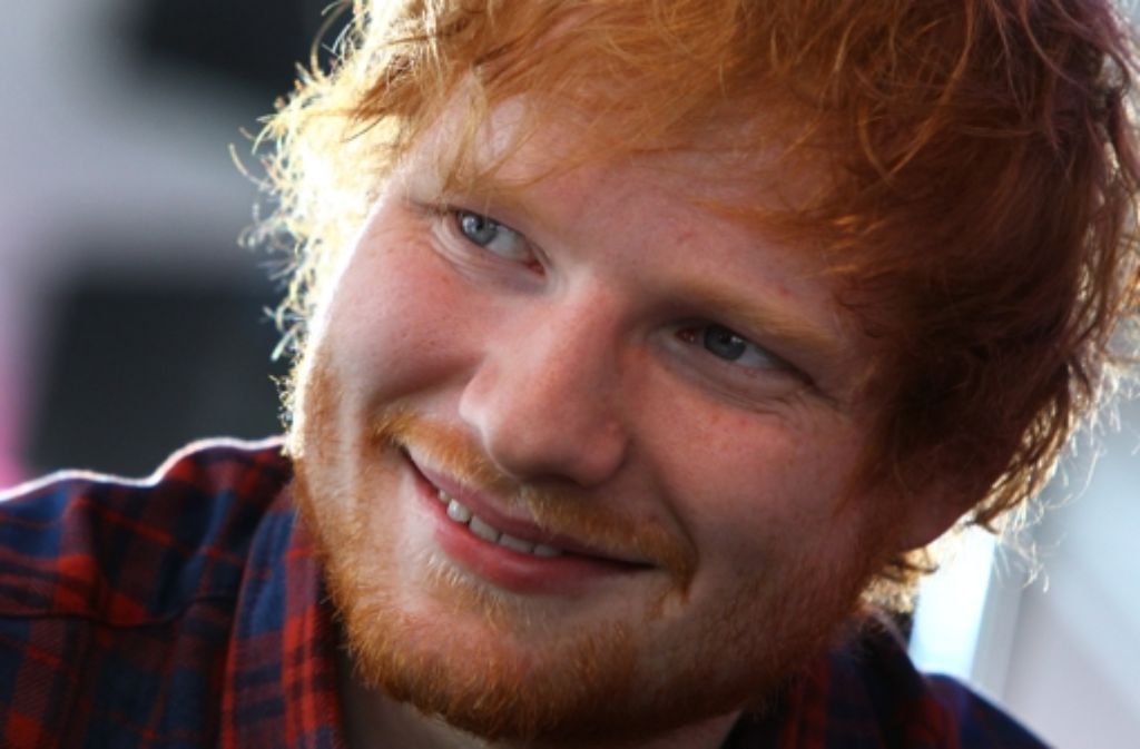 Gleich drei wichtige Preise räumte der Sänger Ed Sheeran (24) ab. Die Teenager wählten ihn als besten Musiker, besten Sommer-Musikstar und seinen Hit „Thinking Out Loud“ als besten Song.
