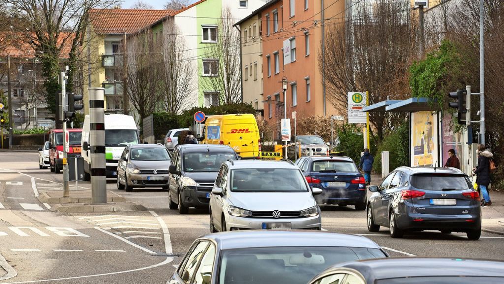 Stau in Esslingen: Schorndorfer Straße – der Traum von der  Tunnellösung lebt
