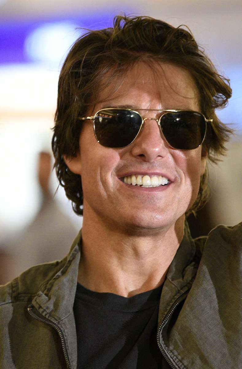Tom Cruise kehrt zurück zur erfolgreichen „Top Gun“ Rolle – Maverick ist nun Ausbilder. Start von „Top Gun: Maverick“ soll im Juli sein.