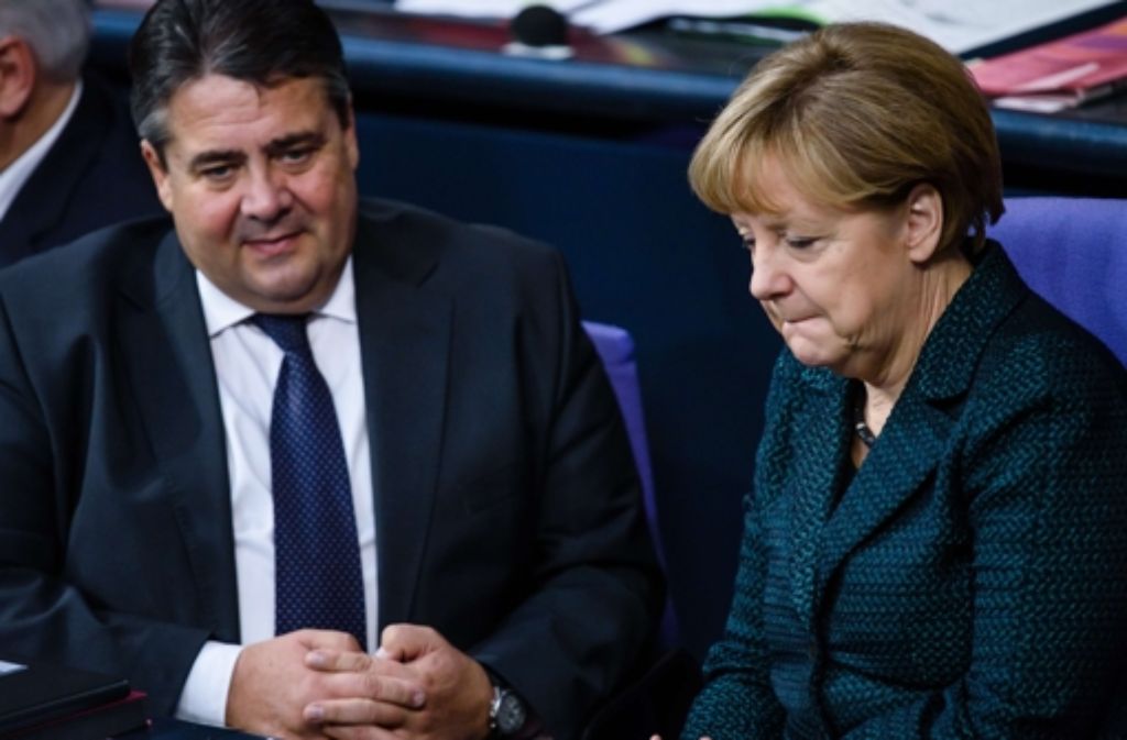 Vizekanzler Sigmar Gabriel scheint das „weitgehend entspannte“ Regieren mit Kanzlerin Angela Merkel zu gefallen. Foto: AFP