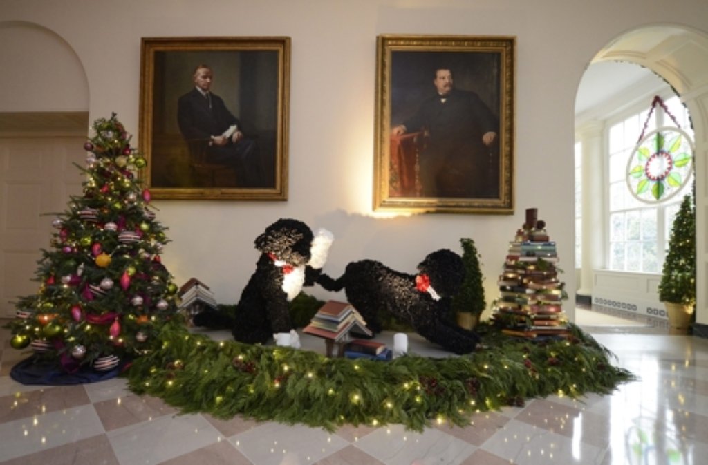 Gehören auch zur Weihnachtsdekoration im Weißen Haus: Mechanische Hunde, die die First Dogs Sunny und Bo darstellen sollen.