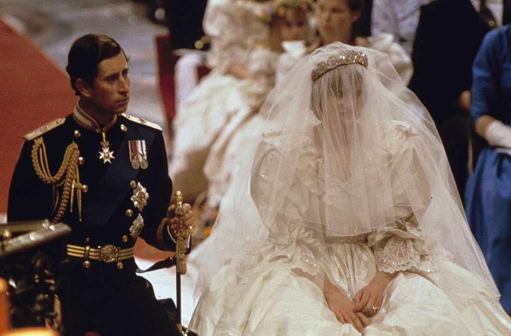 Nur Prinz Charles und Diana erreichten 1981 mit 3500 Gästen annähernd diese Zahl.