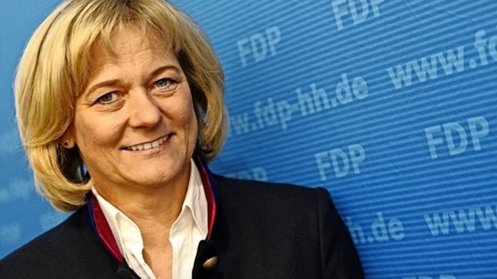  Die FDP zerlegt sich in Hamburg wieder einmal selbst. Die Landesvorsitzende Sylvia Canel ist aus der Partei ausgetreten und hat zum Abschied FDP-Chef Christian Lindner noch mal scharf angegriffen. 