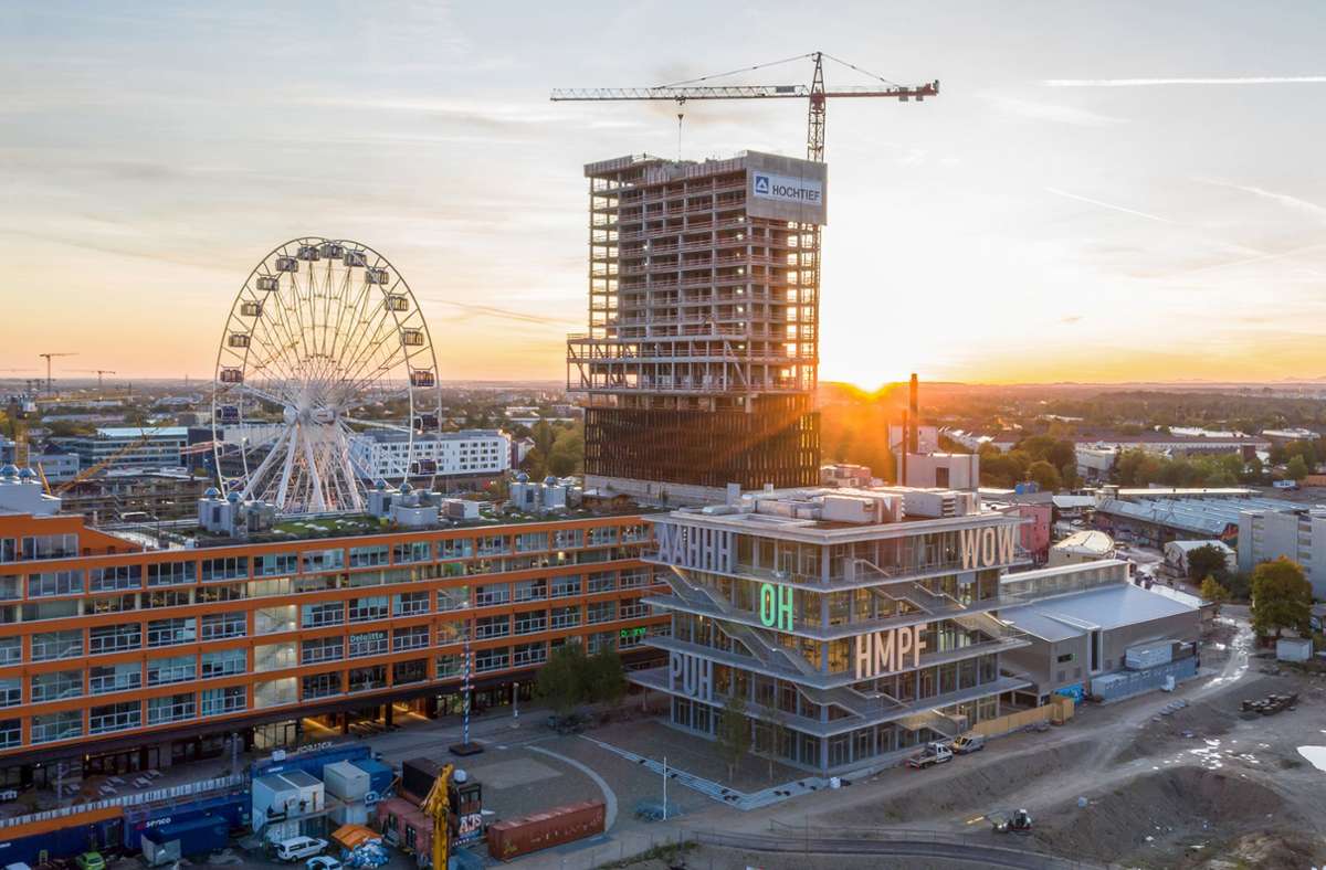 Das ehemalige Industrieareal entwickelt sich seit einigen Jahren zu einem experimentierfreudigen Stadtviertel. An der Stelle des Riesenrads soll das künftige Konzerthaus München entstehen.