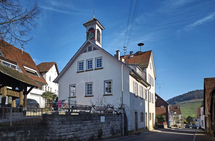 Besondere Immobilie in Winnenden: Wohnen im Ratssaal unterm Glockenturm