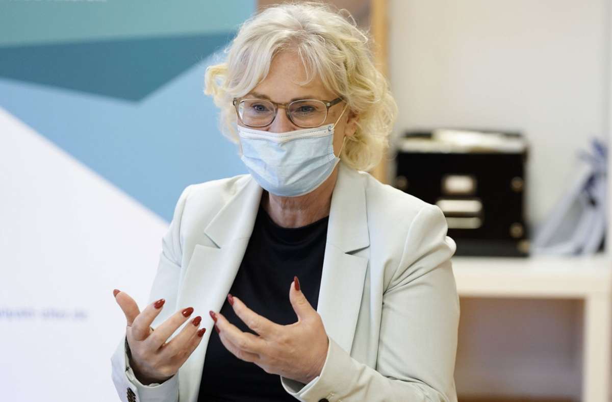 Bundesjustizministerin Christine Lambrecht: Impfabfrage am Arbeitsplatz „nur in Ausnahmefällen vertretbar“