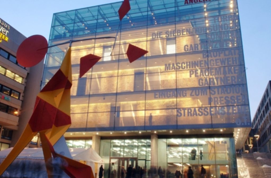 Das Kunstmuseum am Schlossplatz hat 2012 weniger Besucher empfangen als 2011. Auf den folgenden Bildpositionen stellen wir Ihnen die wichtigsten 16 Stuttgarter Museen vor und nennen die Besucherzahlen im Jahr 2012. Klicken Sie sich durch!