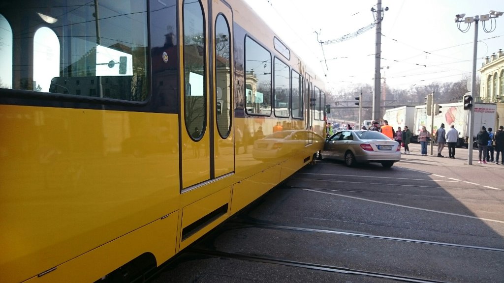 Stadtbahnverkehr Stuttgart: Strecke zwischen Ruit und Nellingen wegen Unfall gesperrt