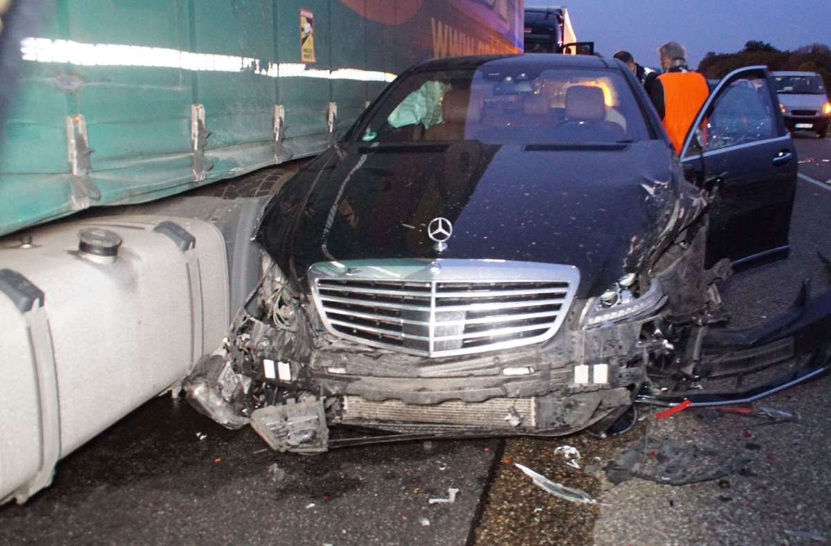 Der Mercedes-Fahrer hatte die Kontrolle über sein Fahrzeug verloren.