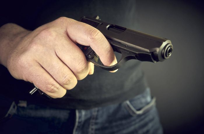 Mann bedroht Mitarbeiter von Amt wegen 3G mit Pistole