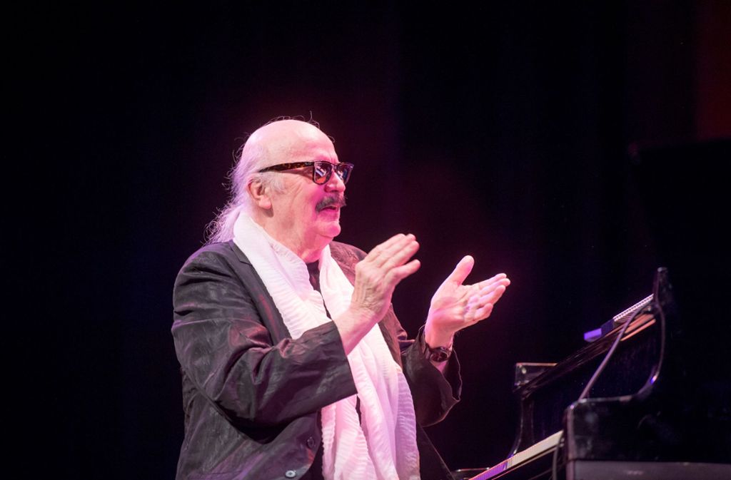 Zu seinem 80. Geburtstag bekam Wolfgang Dauner den Jazz-Ehrenpreis des Landes Baden-Württemberg – bei einem Konzert am 23. Januar 2016 im Theaterhaus.