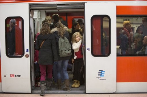 Viele Leser haben über ihre Probleme bei der täglichen S-Bahn-Nutzung geklagt. Foto: Michael Steinert