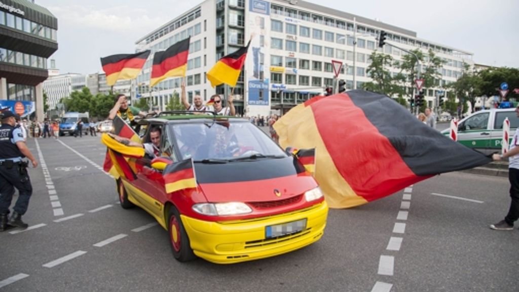 Stuttgart nach dem Deutschland-Spiel: Die Stadt übt für das Finale im Rudelgucken