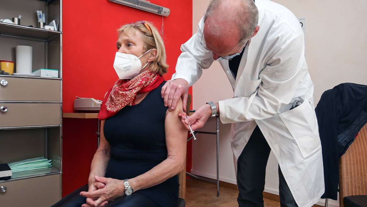 Coronapandemie in Baden-Württemberg: Gipfel soll Weichen für Impfkampagne im Land stellen