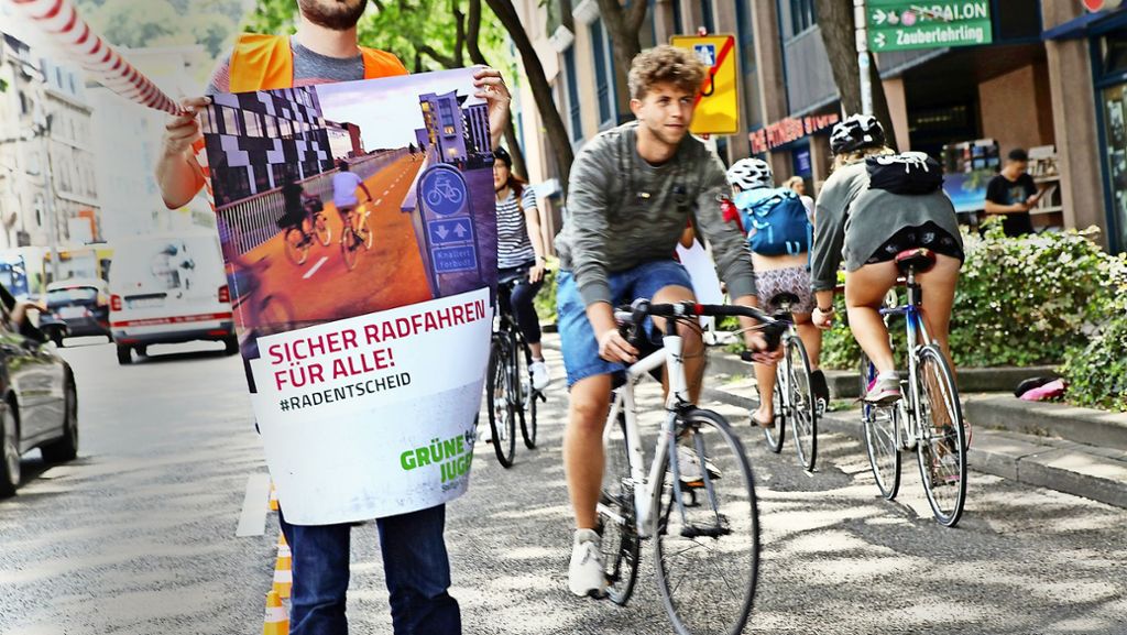 Radfahren in Stuttgart: Fahrrad-Aktion am Charlottenplatz