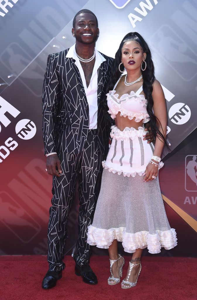 Der Rapper Gucci Mane posiert mit seiner Ehefrau, dem Model Keyshia Ka’Oir, für die Kameras.