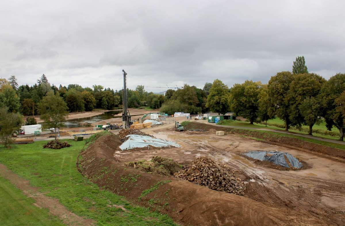 Ein komplett neues Flussbett wird ausgebildet.