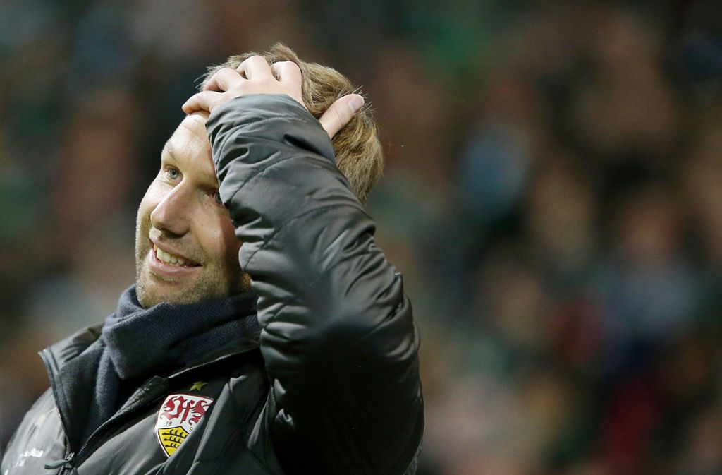 Thomas Hitzlsperger hat beim VfB Stuttgart einen Schritt in die richtige Richtung gesehen.