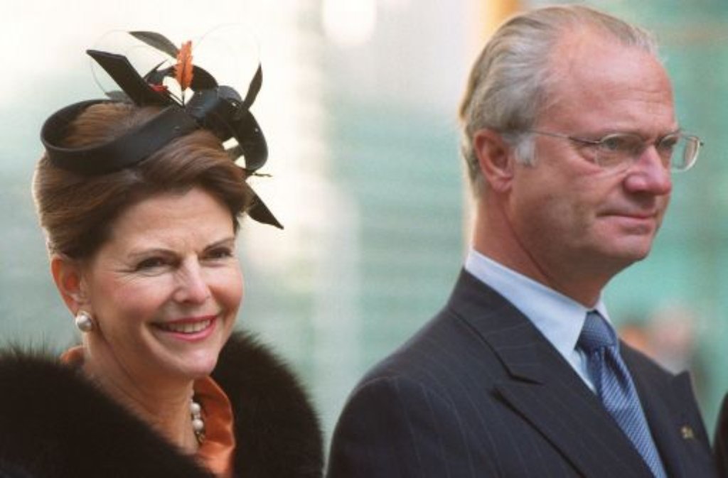 Kurz vor Carl Gustafs 65. Geburtstag sank das Vertrauen der Schweden in ihr Königshaus Umfragen zufolge auf den tiefsten Stand seit anderthalb Jahrzehnten.