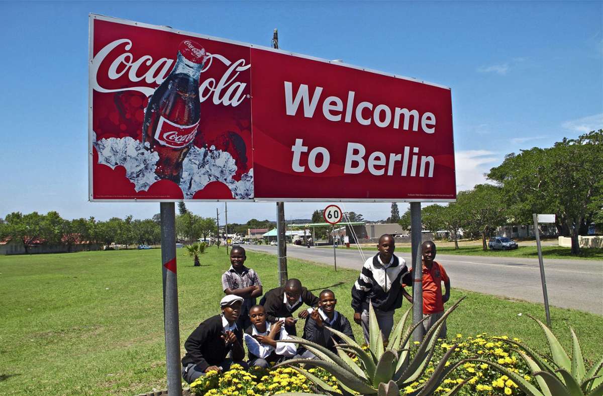 Berlin ist nicht nur eine deutsche Millionen-Metropole, sondern war bis vor kurzem auch ein 5000-Einwohner-Ort in Südafrika. Nun heißt die Stadt Ntabozuko.