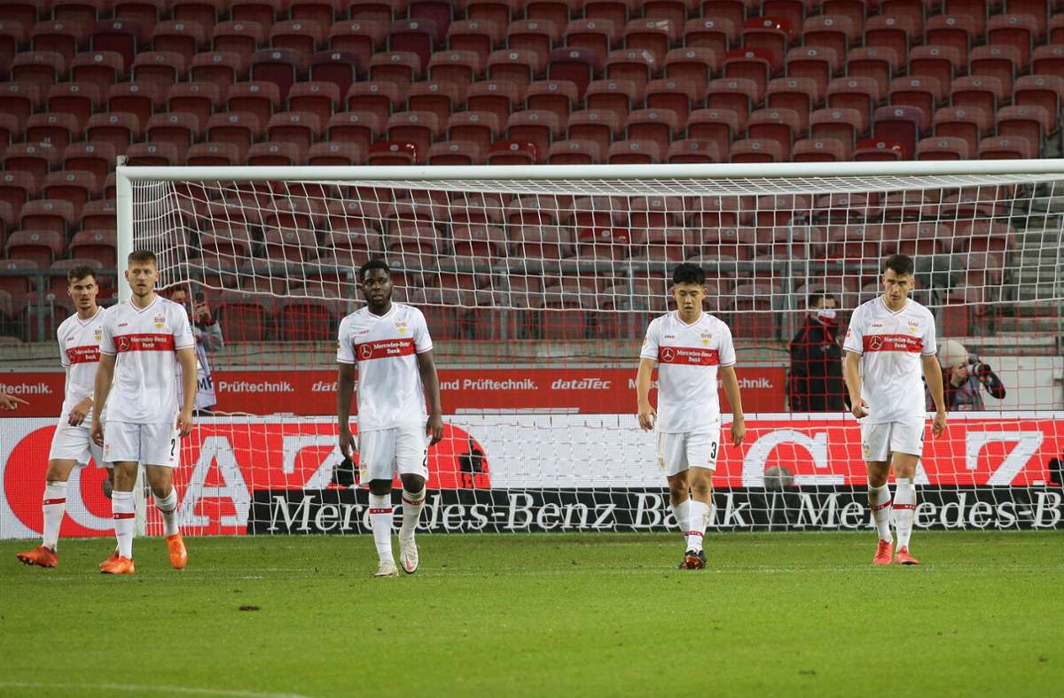 7 Gegentore nach Standards: Neun Gegentore hat der VfB Stuttgart an den ersten sieben Spieltagen der Saison kassiert. Dieser Wert ist gut, aber es zeigt sich eine Schwäche bei gegnerischen Standardsituationen. Nach solchen kassierte der VfB nämlich sieben der neun Gegentore. Schwächer ist hier nur der FC Schalke 04 (12).
