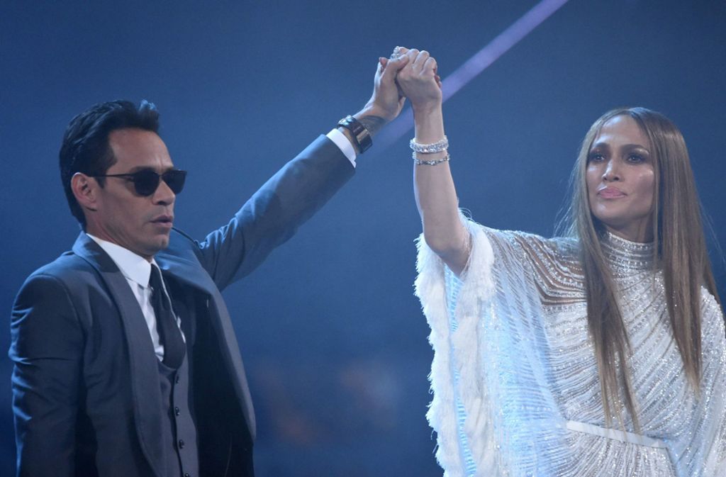 Ein Ex-Paar, das scheinbar gut miteinder kann: Jennifer Lopez und Marc Anthony bei den Latin Grammy Awards.