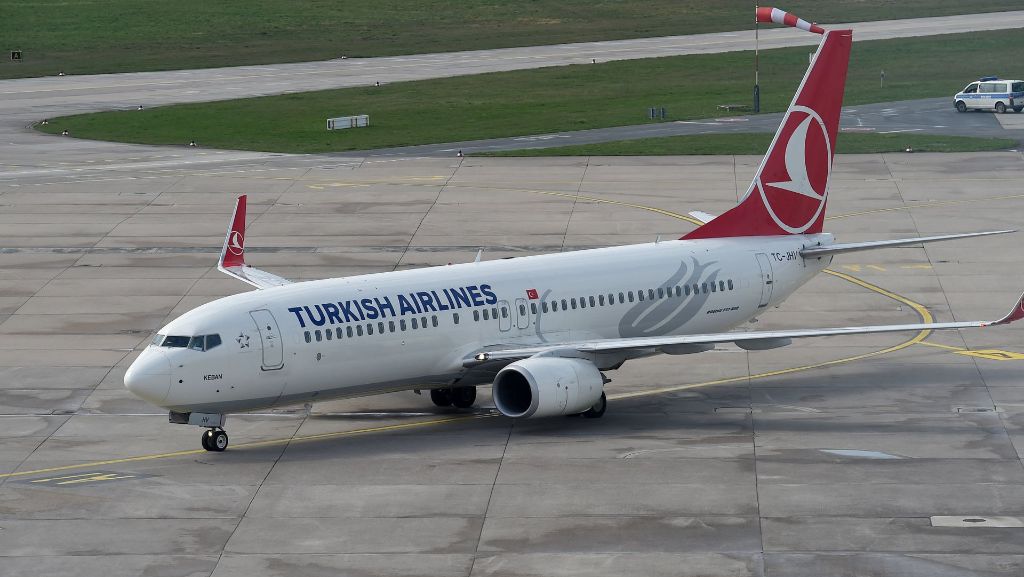 Nach Drohanruf: Flugzeug von Turkish Airlines auf Kölner Flughafen gestoppt