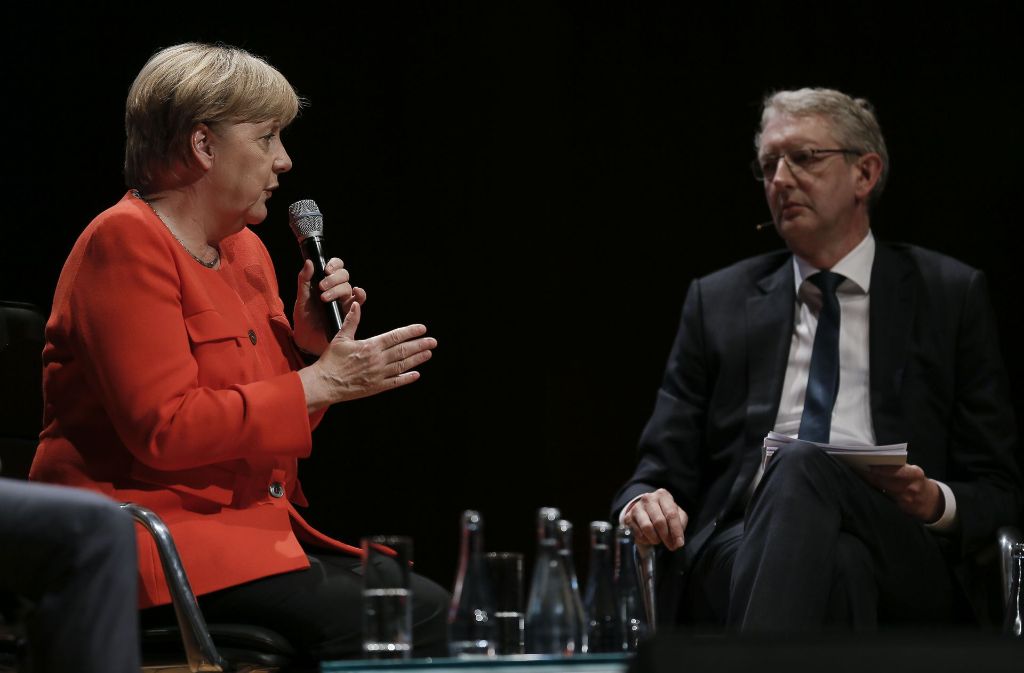 Bundeskanzlerin Angela Merkel im Gespräch mit StZ-Chefredakteur Joachim Dorfs.