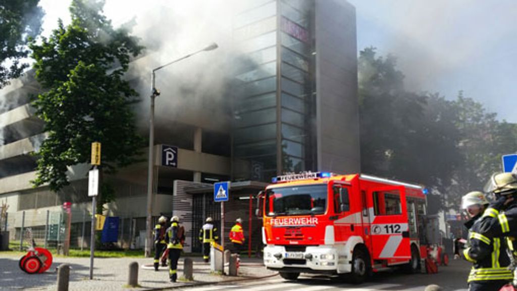 Stuttgart-Mitte: Auto fängt in Züblin-Parkhaus Feuer