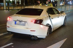 Fahranfänger baut mit geliehenem Maserati Unfall