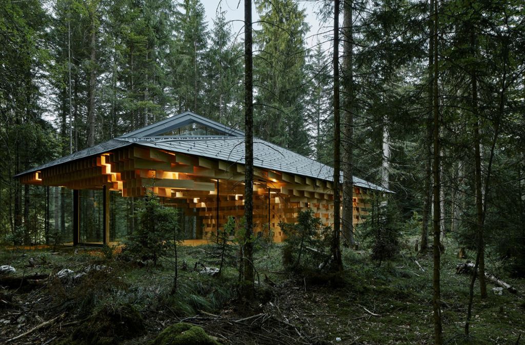 Das Meditationshaus mitten im Wald