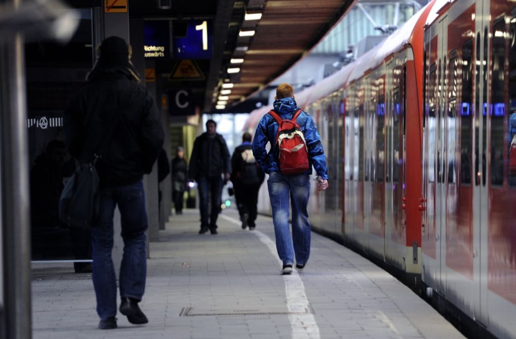 Die Bahn sieht erste Erfolge bei der Pünktlichkeit der S-Bahnen. Foto: dpa