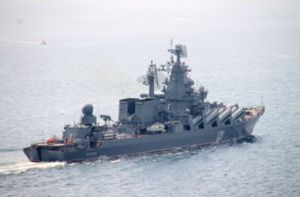 Russisches Flaggschiff „Moskwa“  schwer beschädigt