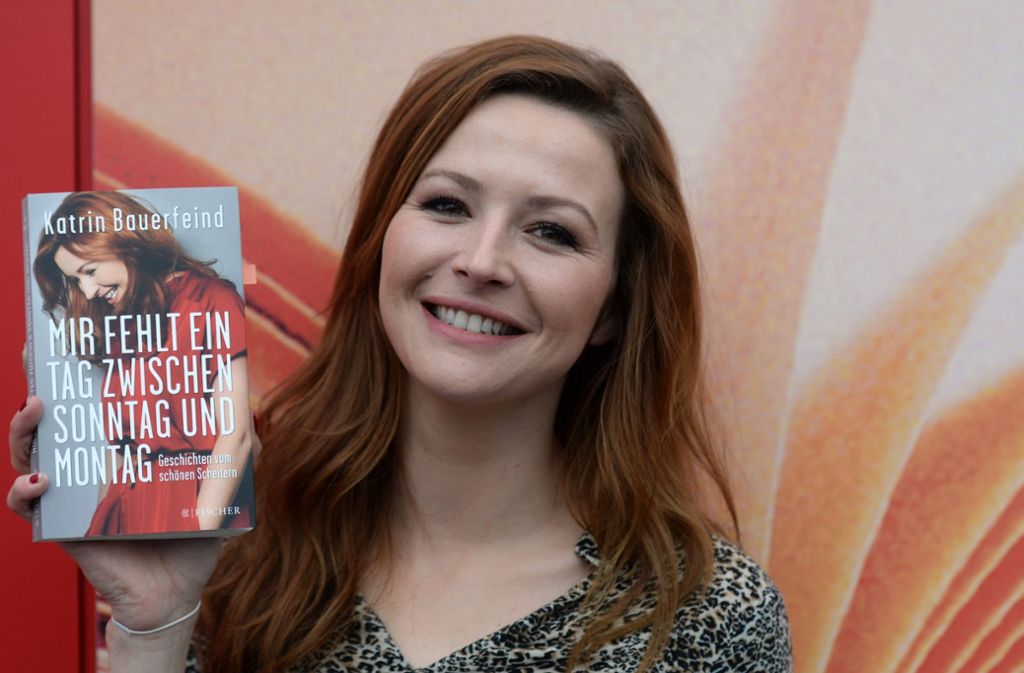 Katrin Bauerfeind stellte im März 2014 auf der Buchmesse Leipzig ihr neues Buch „Mir fehlt ein Tag zwischen Sonntag und Montag“ vor. Nach vier Tagen geht die Messe mit einem neuen Besucherrekord zu