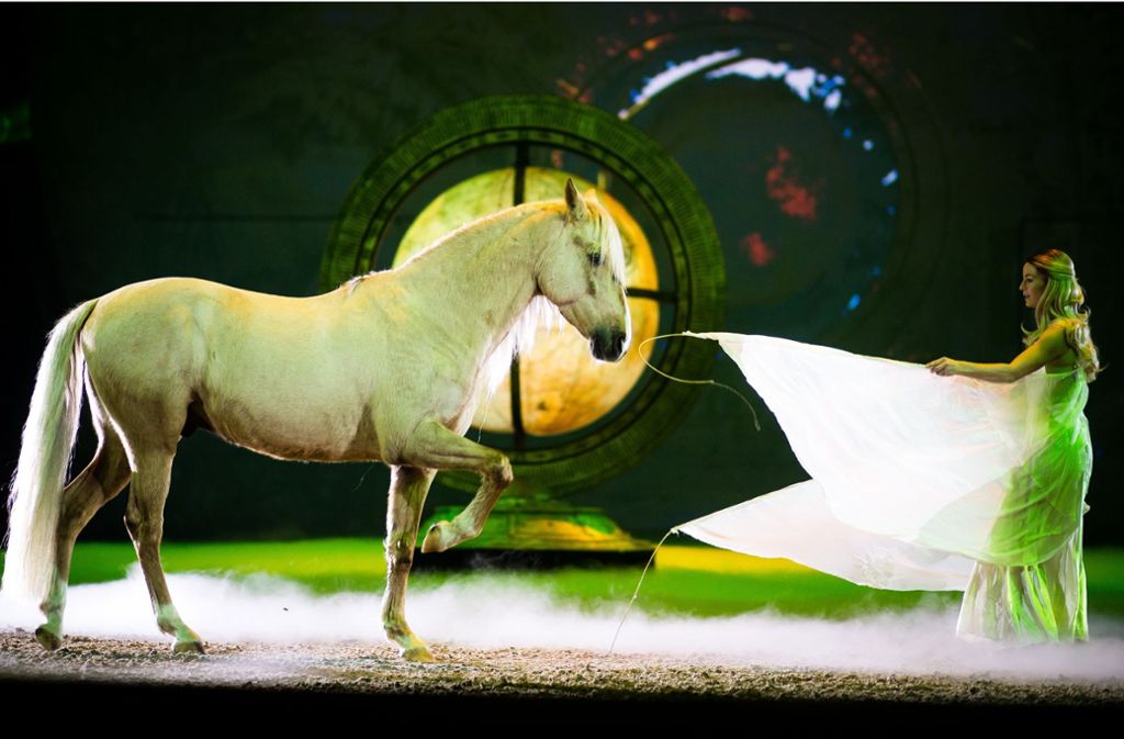 Das Pferde-Spektakel Apassionata gastiert mit der Show „Der magische Traum“ bis Freitag in der Schleyerhalle