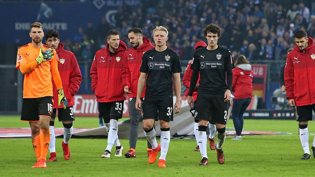  Nach der 1:3-Niederlage des VfB Stuttgart gegen den HSV wstehen vor allem drei Akteure in den Medien im Fokus: HSV-Youngster Arp, VfB-Keeper Zieler und Schiedsrichter Winkmann. Hier gibt’s eine Zusammenfassung der Pressestimmen. 