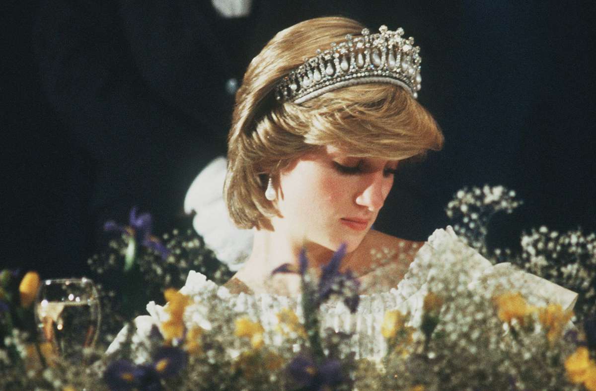 Schmuck von Prinzessin Diana: Diese Juwelen tragen jetzt Kate und Meghan - Vimarsana News